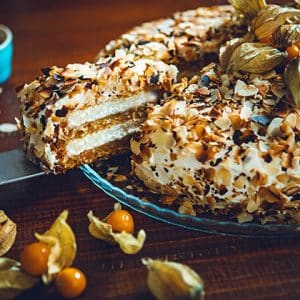 Karotten-Physalis-Kuchen